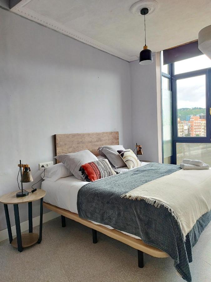 Railway By Staynnapartments Bilbao Ngoại thất bức ảnh